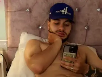 Chaturbate Sex Chat of amadeo_wild