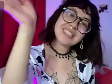 Chaturbate Live Sex Cam of malicia_witch_