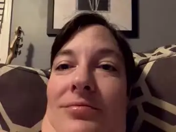 Chaturbate Live Sex Cam of daddyslittledefect666