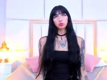 Chaturbate Watch Live Sex Cams of laylaadoll_