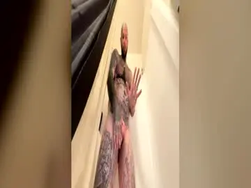 Chaturbate Live Sex Cam of tattoo23inky