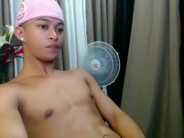 Chaturbate Live Sex Cam of hunk_edward