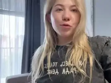 Chaturbate Sex Chat of alyrasun