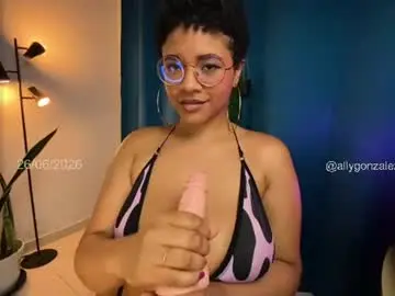 Chaturbate Watch Live Sex Cams of allygonzalez18