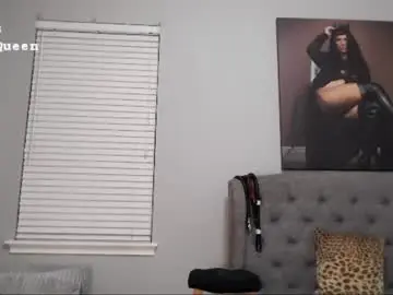 Chaturbate Live Porn of curvymodelmilf