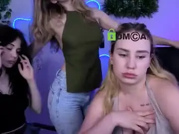Chaturbate Sex Chat of emilynxx
