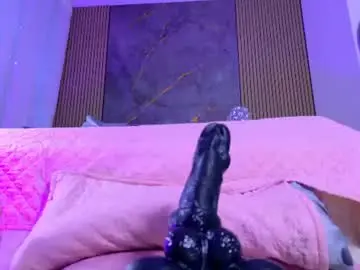 Chaturbate Live Sex Cam of muriel_belovv