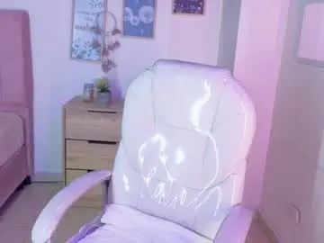 Chaturbate Free Live Porn of miia_thompson_1