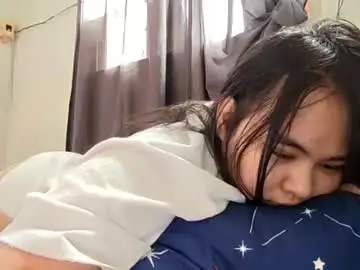 Chaturbate Live Sex Cam of chubbylicious_aria