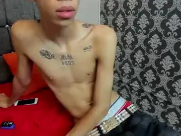 Chaturbate Free Live Porn of zack_horny19