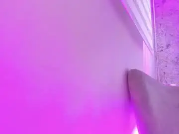 Chaturbate Free Porn Cam of _valeria___