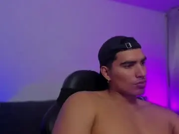 Chaturbate Live Sex Cam of jamesgraay