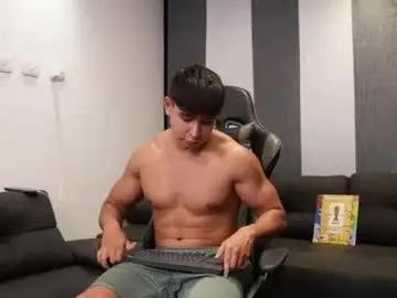 Chaturbate Adult Webcam of oliver_bray