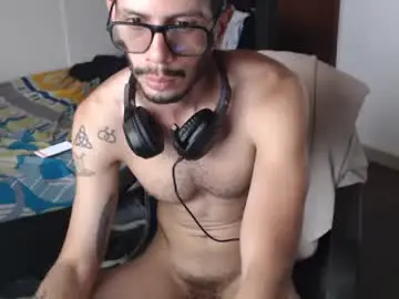 Chaturbate Free Live Porn of julfigo