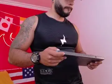 Chaturbate Best live sex cam show of mike_savage3