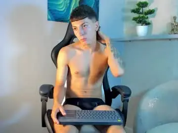 Chaturbate Live Sex Cam of gian_rossii