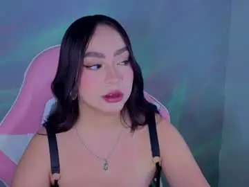 Chaturbate Live Sex Cam of lyavalmont