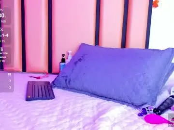 Chaturbate Live Porn of vaneloppe_23
