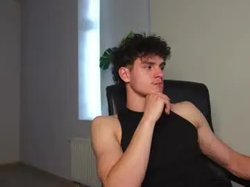 Chaturbate Best live sex cam show of brad_holloway
