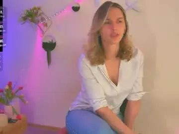 Chaturbate Live Sex Cam of monikate_