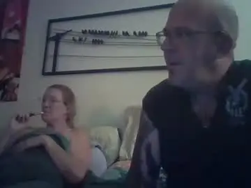 Chaturbate Nude Webcam of peanutbutterandjealous1