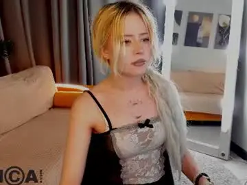 Chaturbate Sex Cam of kiki_peach