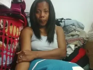 Chaturbate Watch Live Sex Cams of aicha_boobs