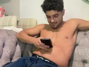 Chaturbate Live Sex Cam of bdever7