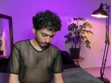 Chaturbate Sex Chat of noah_and_steven
