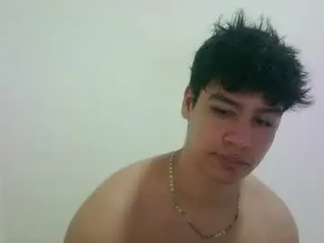 Chaturbate Best live sex cam show of zeus_183