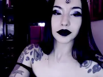Chaturbate Free Live Porn of emearld_black