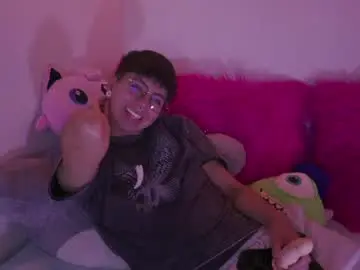 Chaturbate Nude Webcam of tommy_blue1