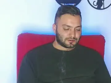 Chaturbate Live Sex Cam of robert_leroy