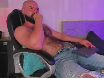 Chaturbate Nude Webcam of luke_diaz7