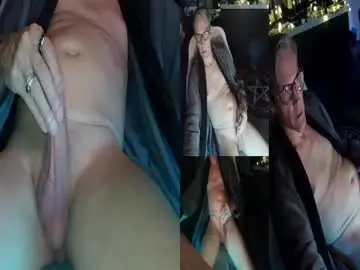 Chaturbate Best live sex cam show of d_j_strokes