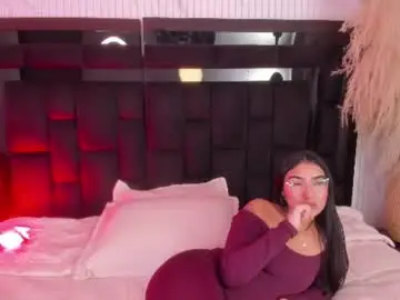 Chaturbate Live Sex Cam of kendallmeyers