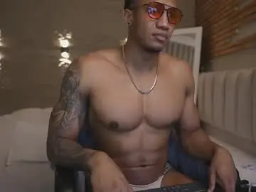 Chaturbate Free Porn Cam of logan_varela