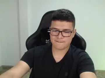 Chaturbate Sex Chat of david_smit_