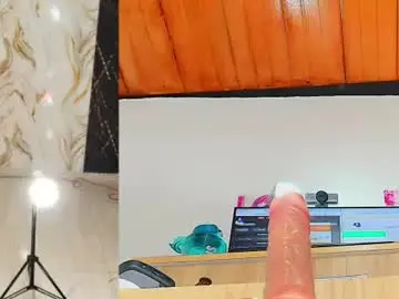Chaturbate Free Live Porn of aisha_funny