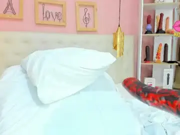 Chaturbate Live Porn of emi_sary