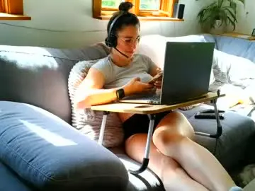 Chaturbate Free Live Porn of emyxxl