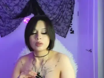 Chaturbate Adult Webcams of lunamadden