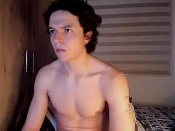 Chaturbate Best live sex cam show of mastrangelo_x