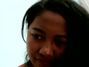 Chaturbate Live Porn of zina479102