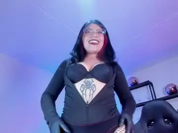 Chaturbate Live Sex Cam of halley_ravenn
