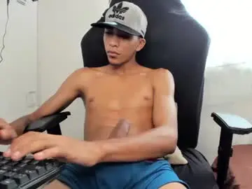 Chaturbate Watch Live Sex Cams of alienbigcock_01