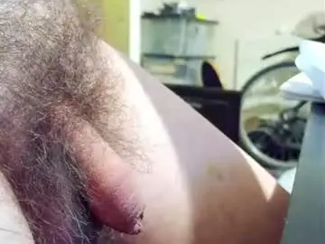 Chaturbate Private Sex Chat of smallhairyuncut