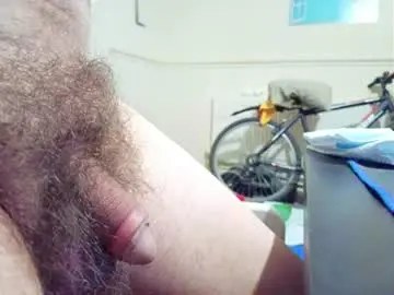 Chaturbate Sex Chat of smallhairyuncut