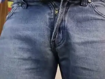 Chaturbate Adult Video Chat of leo_diaz01