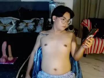 Chaturbate Free Porn Cam of yourfemboitinydick